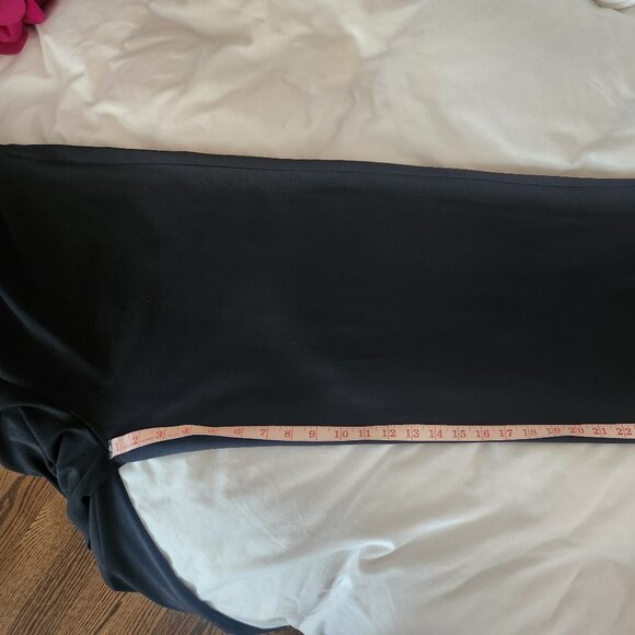 $165 retail-NWOT-Michael Kors Astor Women's Black Crepe Jumpsuit - Size M PETITE - Picture 13 of 16